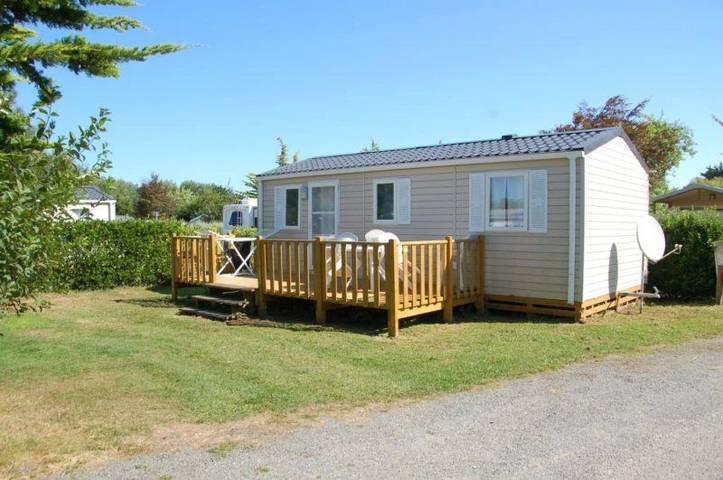 Camping pour 4 personnes, avec bassin pour enfant et jacuzzi, adapté aux familles dans Côte de Granit Rose - 4