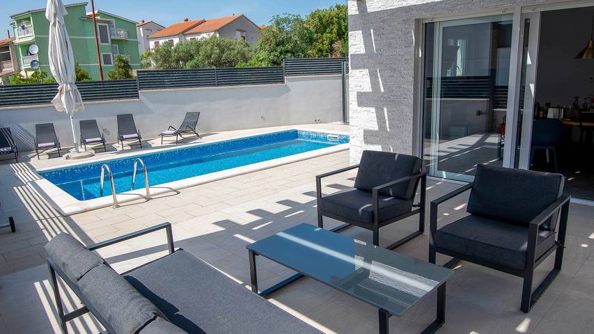 Villa pour 8 personnes, avec jardin à Šibenik - 2