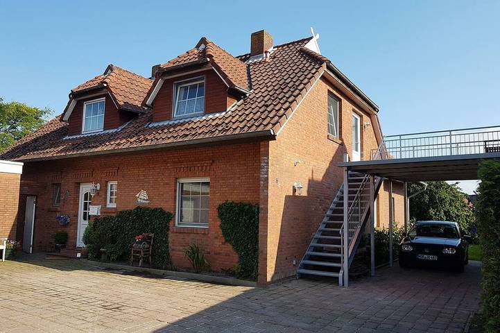 Ferienwohnung für 2 Personen, mit Balkon in Berumbur