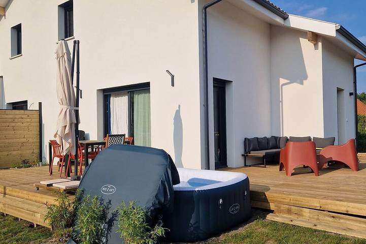 Maison de vacances pour 6 personnes, avec jardin ainsi que jacuzzi et terrasse, animaux acceptés à Vielle-Saint-Girons