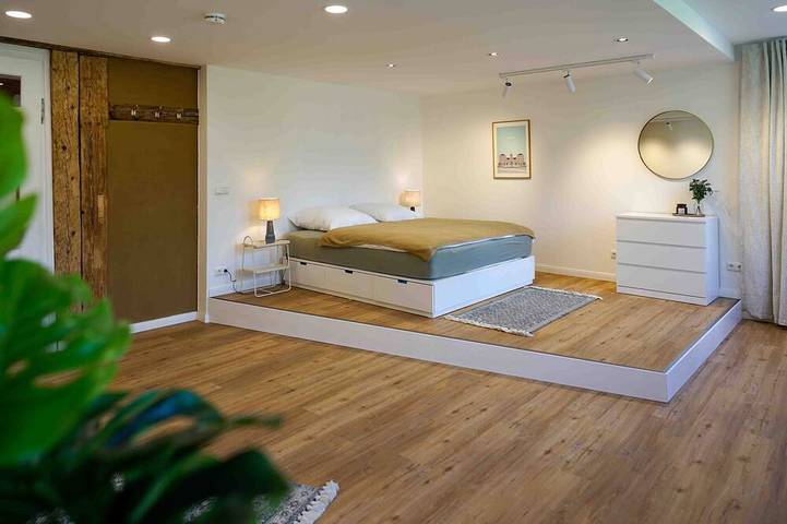 Ganze Wohnung, Apartment-Komfort-Cozy Badezimmer-Stadtblick-Mo in Coburg, Oberes Maintal - Coburger Land
