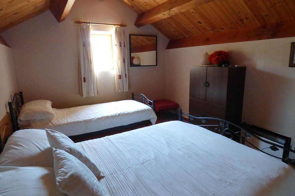 Vue imprenable depuis notre gîte 3* bordant des Cévennes et des Grands Causses in Nant, Parc naturel régional des Grands Causses