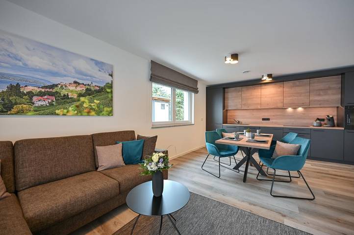 Ganze Wohnung, Ferienappartementhaus Stock - Ferienwohnung Nr. 4 in Friedrichshafen, Region Bodensee-Oberschwaben