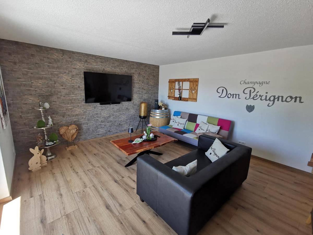 Ganze Wohnung, One-Bedroom Apartment in Blaibach, Ostbayern