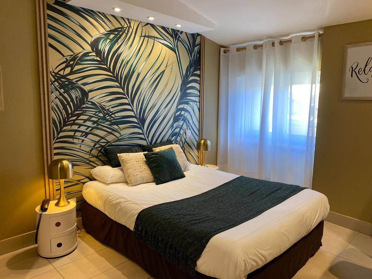 Logis Hôtel Le Glacier in Orange, Vaucluse
