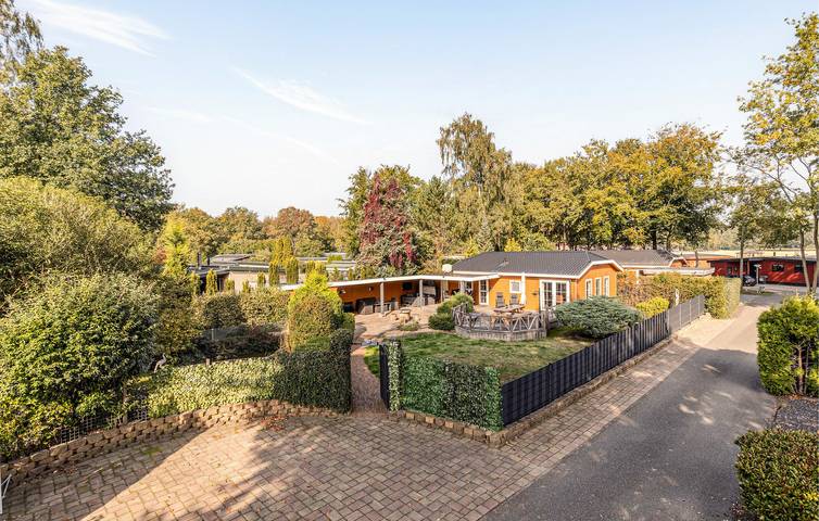 Ferienhaus für 6 Personen, mit Terrasse und Whirlpool sowie Ausblick in Erm