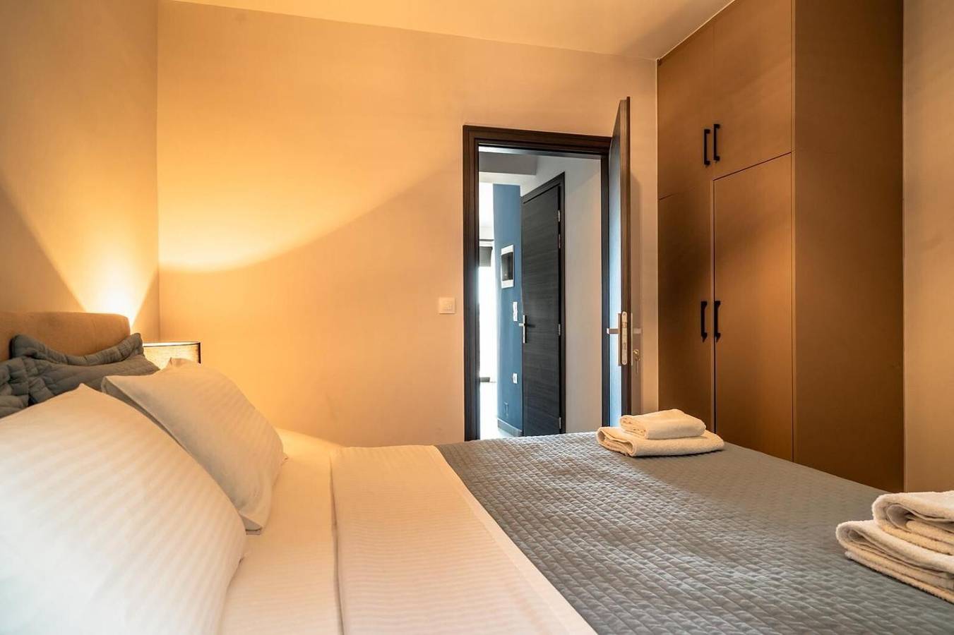 Ganze Wohnung, Apartment 'Danai Luxury Suite' mit Balkon, Wlan und Klimaanlage in Katouna, Griechenland