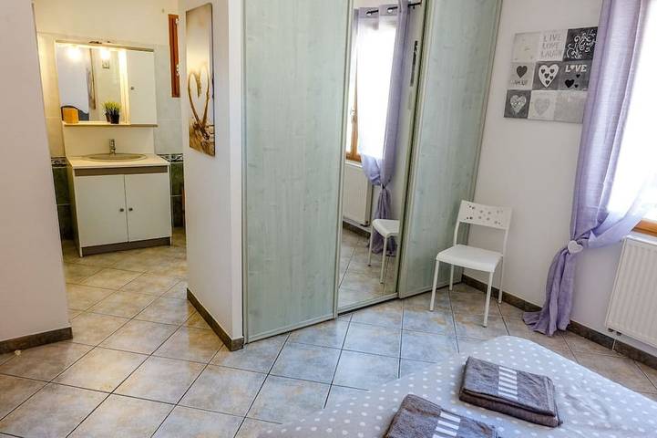 Location de vacances pour 6 personnes, avec terrasse et jardin, animaux acceptés à Ventenac-Cabardès - 3