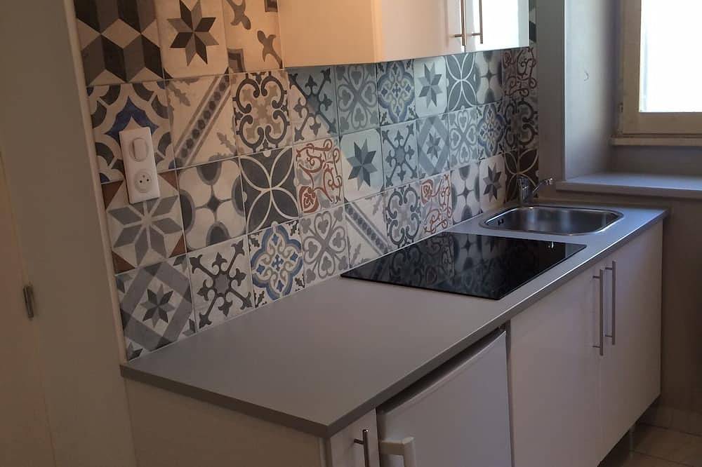 Très bel appartement de Type F2, prestations agréables, équipement complet in Luxeuil-les-Bains, Haute-Saône