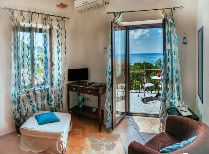 B&b per 2 persone, con Balcone e Terrazza nonché Giardino e Panorama a Maratea