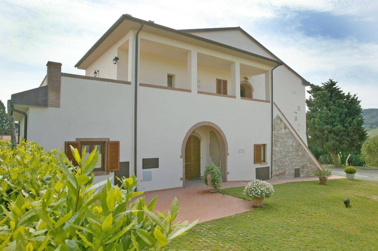 Large Double Room in Rosignano Marittimo, Costa degli Etruschi