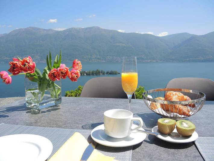 Ferienhaus für 5 Personen, mit Balkon und Terrasse sowie Garten und Pool in Ronco sopra Ascona