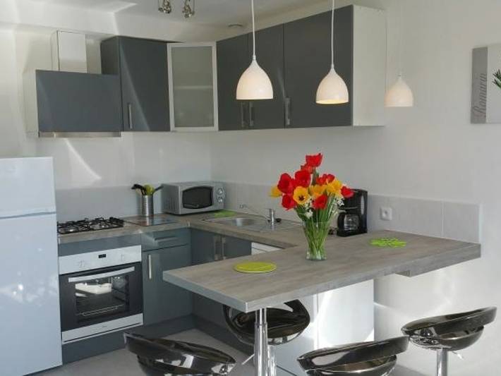 Ferienwohnung für 5 Personen, mit Balkon und Terrasse sowie Garten und Pool in Vienne