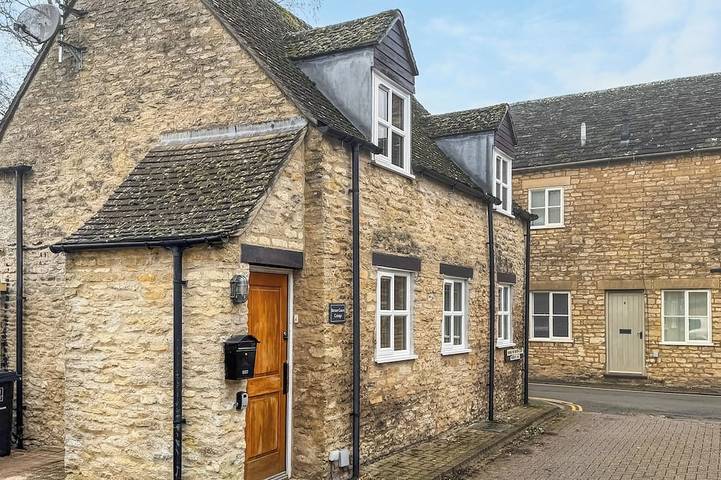Cottage for 2 people, with pets in Cirencester