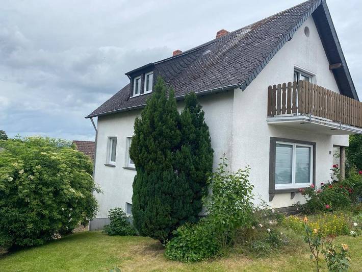Ferienhaus für 6 Personen, mit Balkon und Terrasse sowie Garten und Ausblick in Ettringen - 3