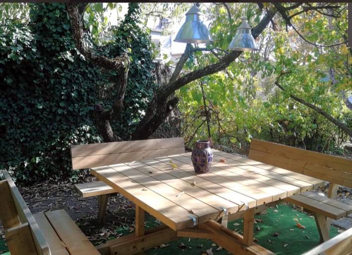 Gîte pour 8 personnes, avec balcon et jardin