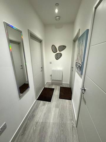 Holiday Letting for 4 People in Bracknell, Bracknell Forest, Photo 1