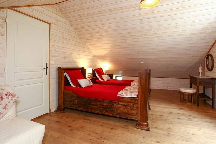 Location de vacances pour 10 personnes, avec terrasse et jardin à Capdrot - 3