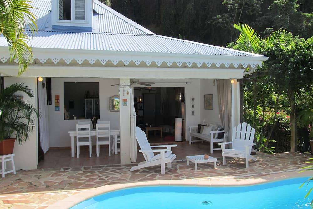Charming Villa with Pool and Breathtaking View of the Caribbean Sea in Les Trois-Îlets, Martinique