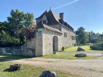 Chambre d’hôte pour 2 personnes, avec piscine et jardin à Gramat