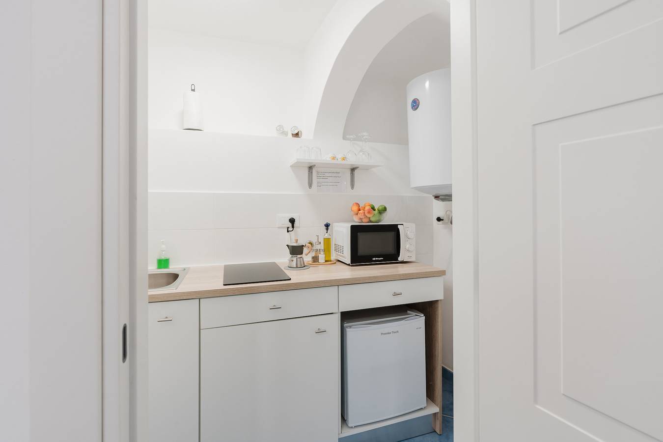 Estudio entero, Centro histórico - playa a pie - relax in Castellammare del Golfo, Provincia de Trapani