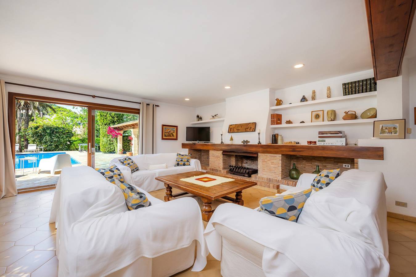 Villa "Can Toni" mit Bergblick, privatem Pool und Wlan in Port de Pollença, Pollença