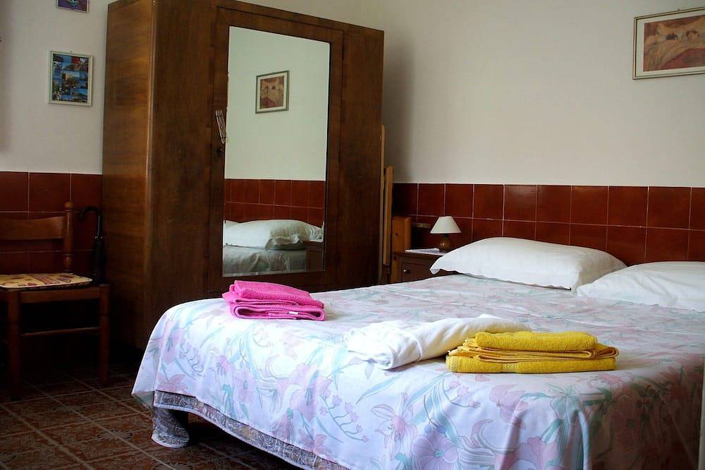 Bonito apartamento con jardín con vistas al mar in Scauri, Provincia de Latina