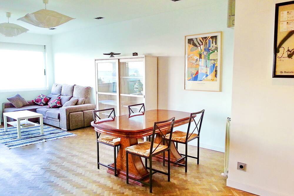 Entire apartment, Great apartment on the beach, very close to Barcelona. First sea line in Vilassar de Mar, Costa del Maresme