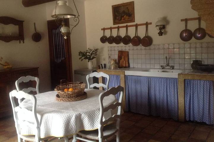 Gîte pour 7 personnes, avec jardin à Meynes - 4