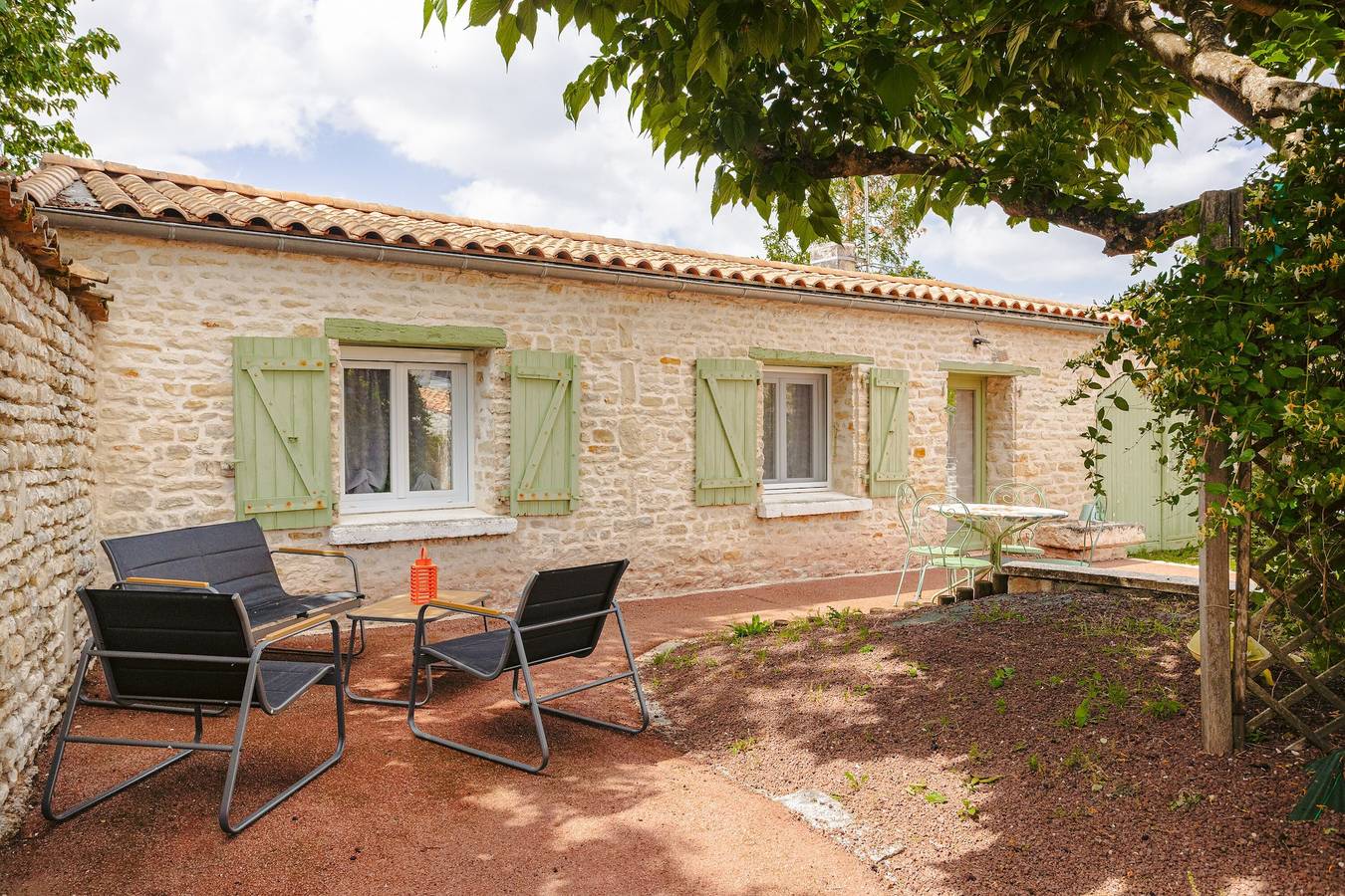 Location De Vacances pour 4 Personnes dans Courçon, Région de La Rochelle