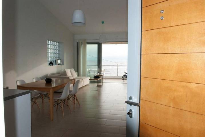 Appartement de vacances pour 3 personnes, avec Balcon ainsi que Terrasse et Vue