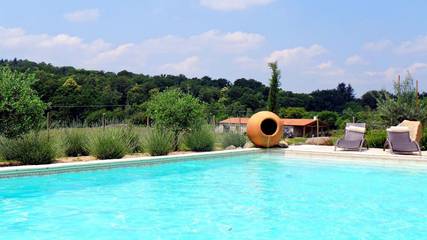 Chambre d’hôte pour 2 personnes, avec jardin et piscine, animaux acceptés dans Haute-Vienne