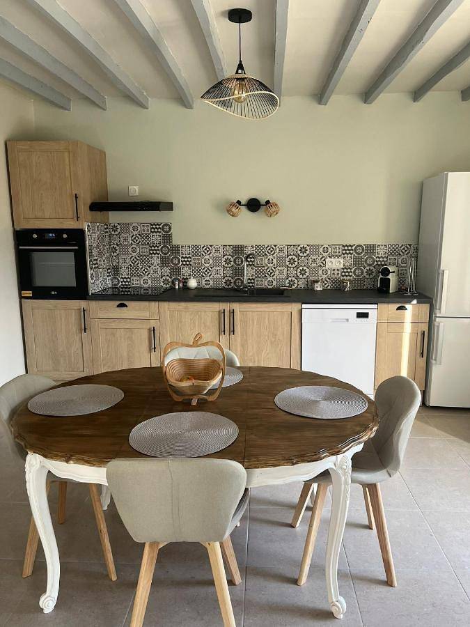 Location de vacances pour 6 personnes, avec jardin et terrasse dans Airan - 4