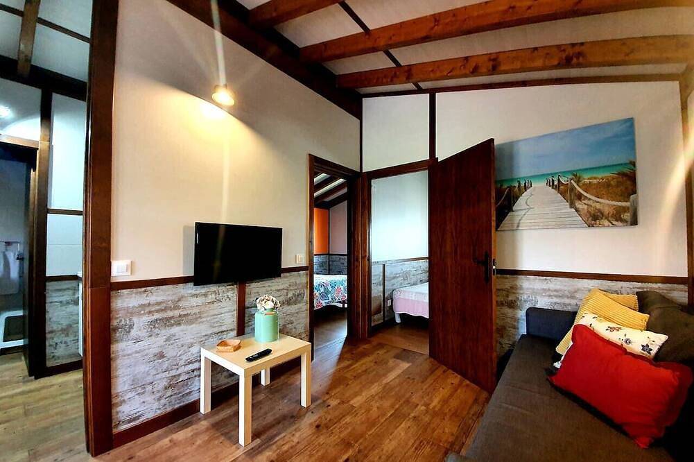 Pto calderon home beach garden in Santillana del Mar, Costa cantabrica