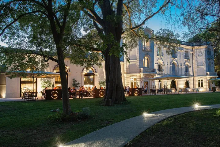 Hotel für 2 Personen, mit Ausblick und Pool sowie Garten - 1