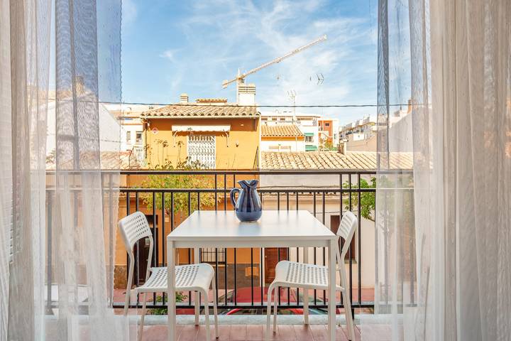 Apartamento entero, Apartamento vacacional "Aubi" con terraza descubierta y una terraza interior. in Platja des Monestri (Calonge), Palamós
