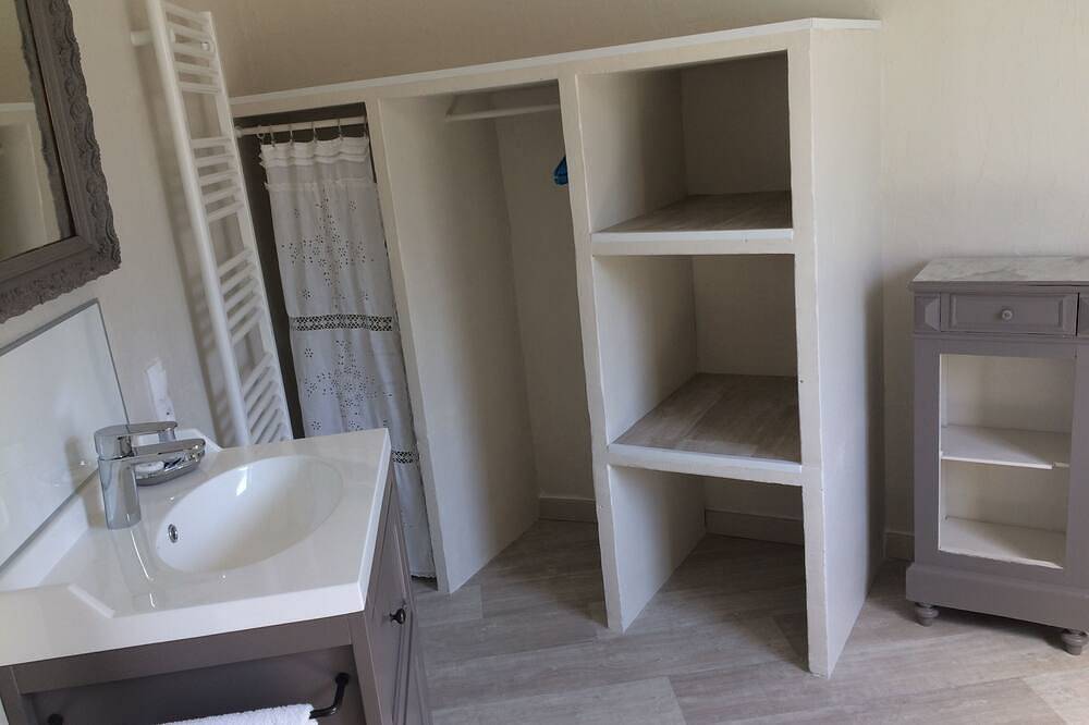 \"L'Atelier\" Jonquerettes T1 35m2 Piscine Privee in Jonquerettes, Vaucluse