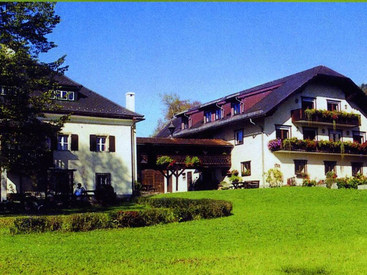 Landhaus Meingast - Doppelzimmer ohne Balkon 1 in Mondsee (Stadt), Mondsee & Irrsee