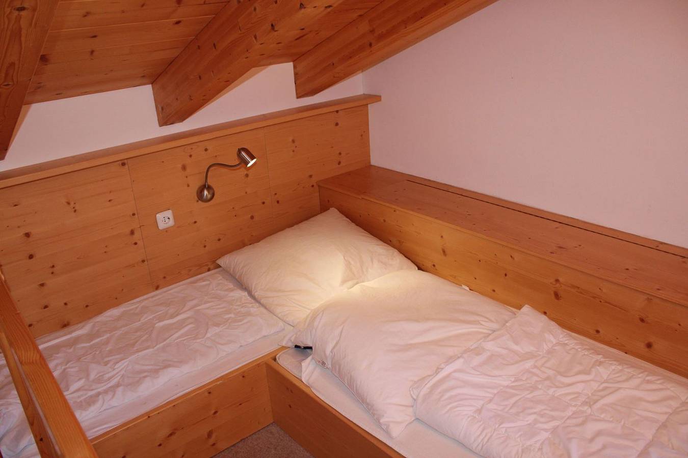 Doppelhaus mit atemberaubendem Bergblick und Pistennähe in der Zillertal Arena in Hochkrimml, Krimml