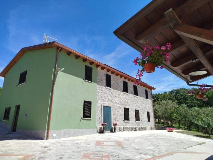 Alloggio in famiglia per 2 persone, con Giardino e Piscina nonché Panorama a Benevento