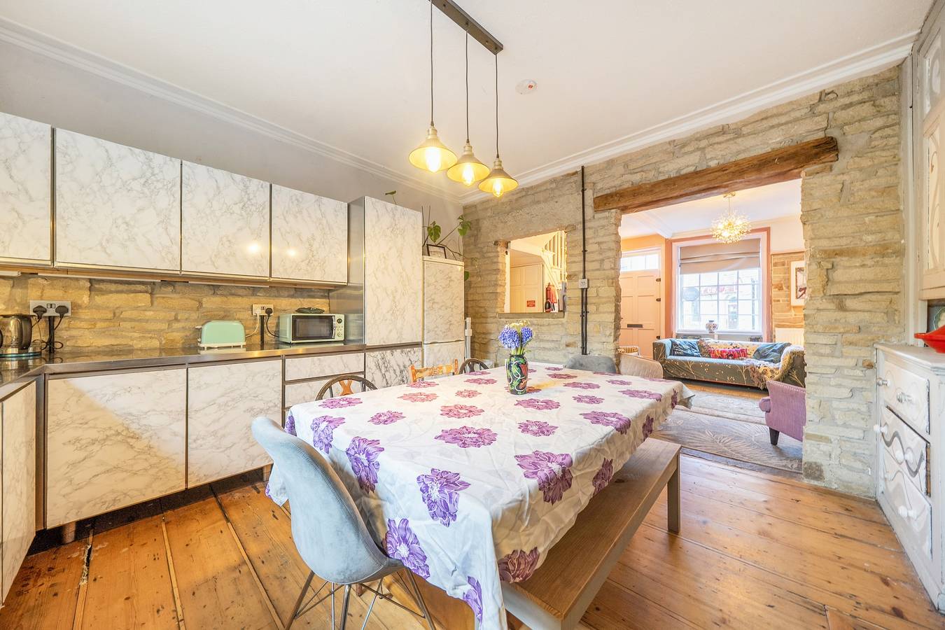 Hebden Bridge - House - Sleeps 8 - Pet Friendly in Hebden Bridge, West Yorkshire