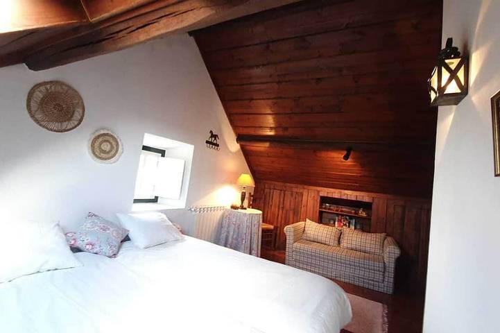 9 min. from the beaches of the Silver Coast, charming quinta 5 bedrooms + pool in São Bartolomeu dos Galegos, Lisbon District