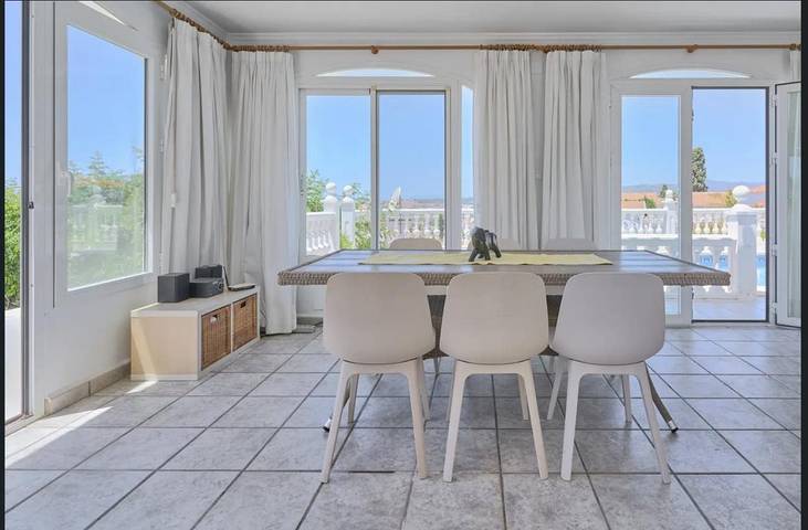 Casa rural para 6 personas, con vistas y jardín además de balcón y piscina La Caleta de Vélez - 3