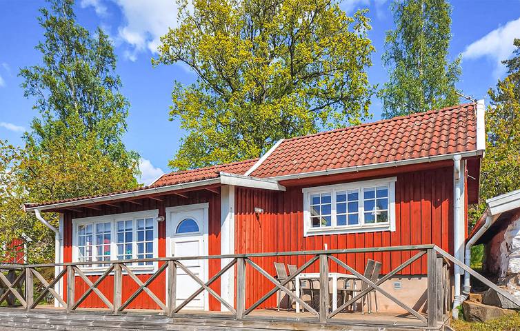 Ferienhaus für 6 Personen, mit Terrasse und Sauna sowie Seeblick am Bunn