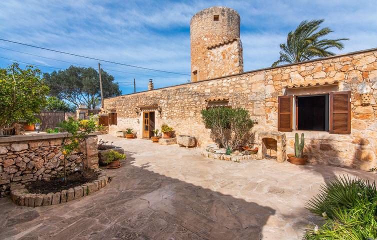 Santanyí Terrassenwohnung mit Pool, Küche & WiFi in Santanyí, Mallorca Süden