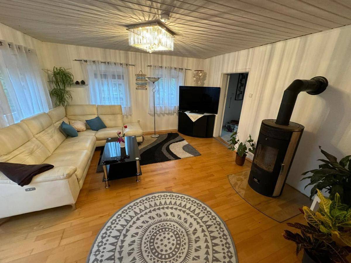 Ganze Wohnung, One-Bedroom Apartment in Laufen, Rupertiwinkel