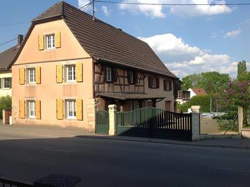 Gîte pour 2 personnes, avec piscine et jardin à Steinbrunn-le-Bas