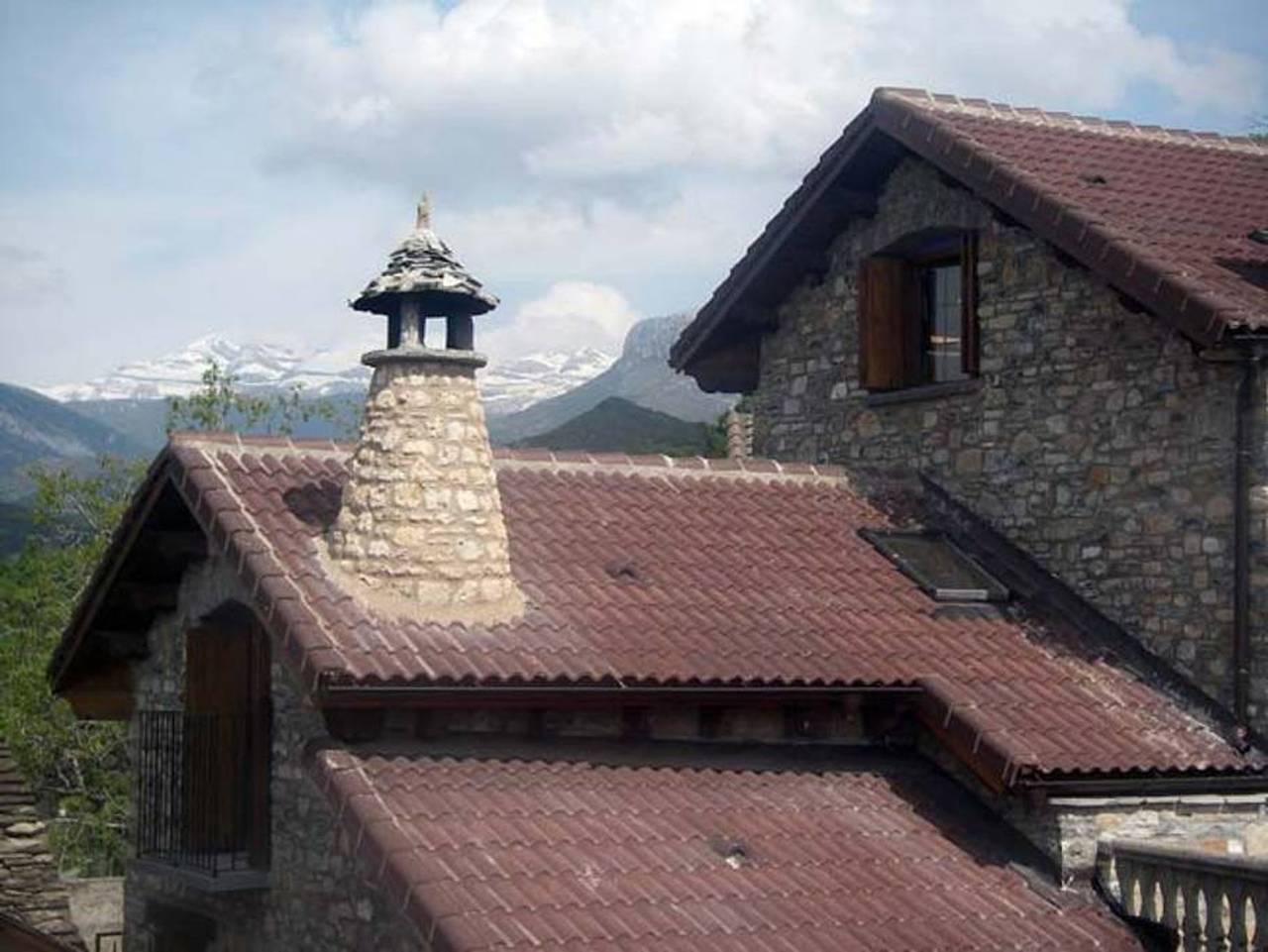 Casa acogedora Belsierre + Vista a montaña in Belsierre, Puértolas