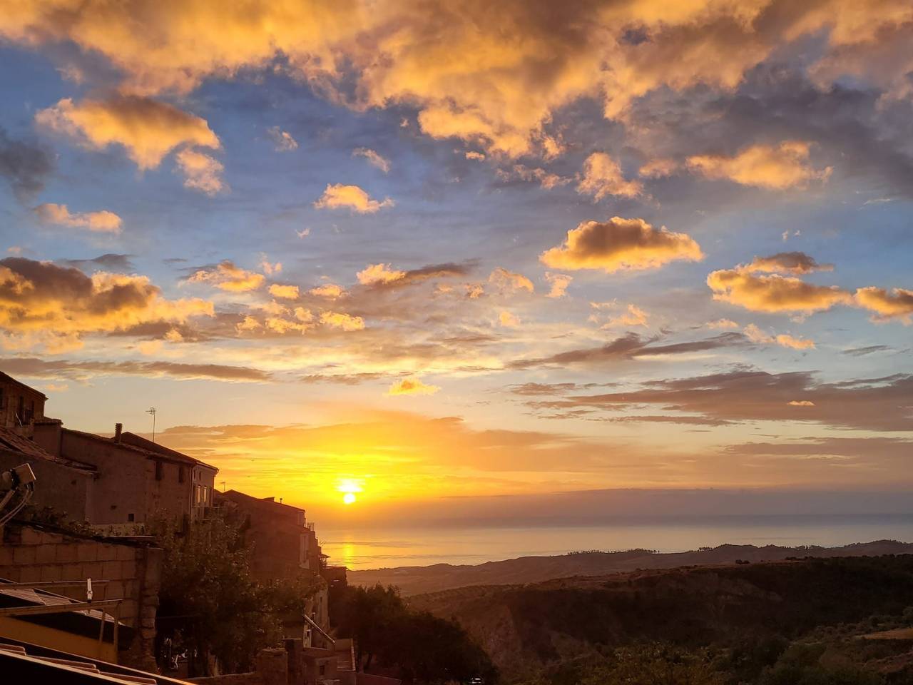 Ganze Wohnung, Geräumige Artemide-Wohnung mit Terrasse in Badolato, Catanzaro Provinz