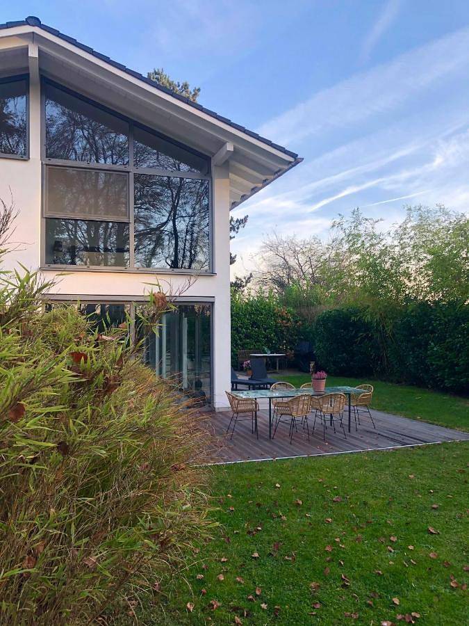 Villa für 8 Personen, mit Whirlpool und Terrasse sowie Garten und Sauna
